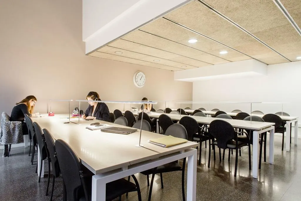 Residencia Universitaria Resa La Ciutadella Barcelona